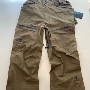 NEW WITH TAGS summit series gore Tex snow pants 2021